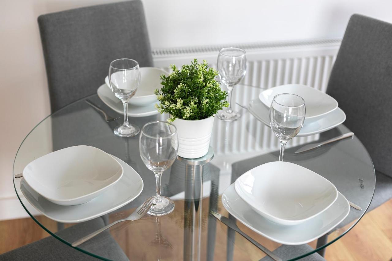 Skyvillion - 4 Bed Luxury Apartment With Balcony & Parking Enfield Extérieur photo