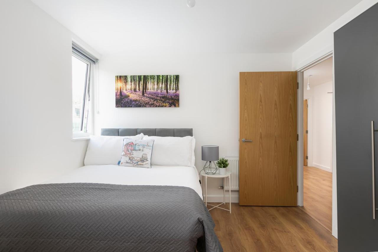 Skyvillion - 4 Bed Luxury Apartment With Balcony & Parking Enfield Extérieur photo