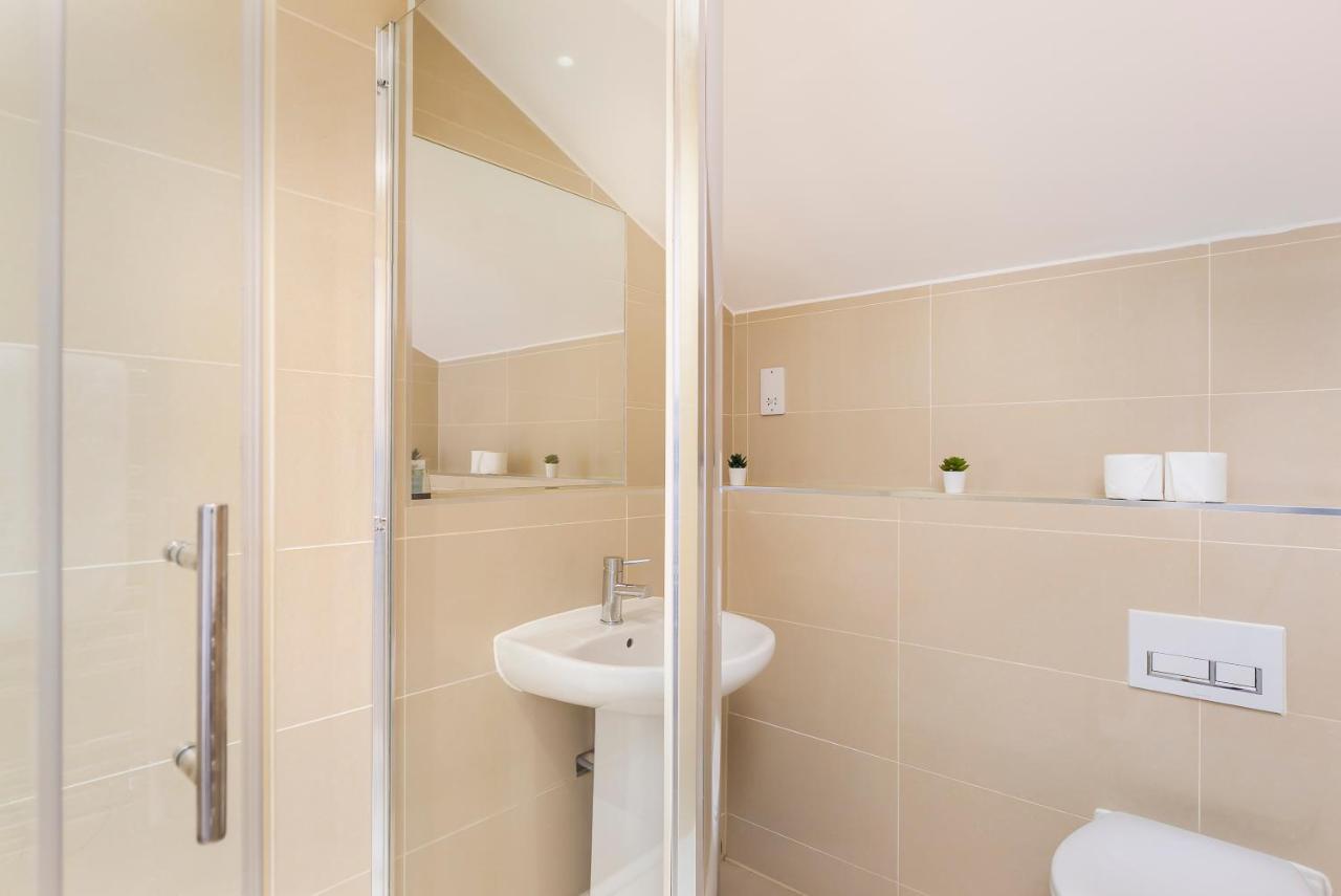 Skyvillion - 4 Bed Luxury Apartment With Balcony & Parking Enfield Extérieur photo